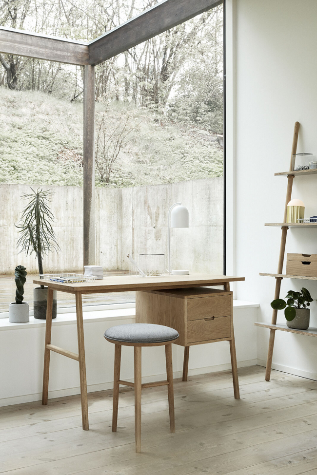 Skrivebord 'Architect' - Hvidpigmenteret Eg